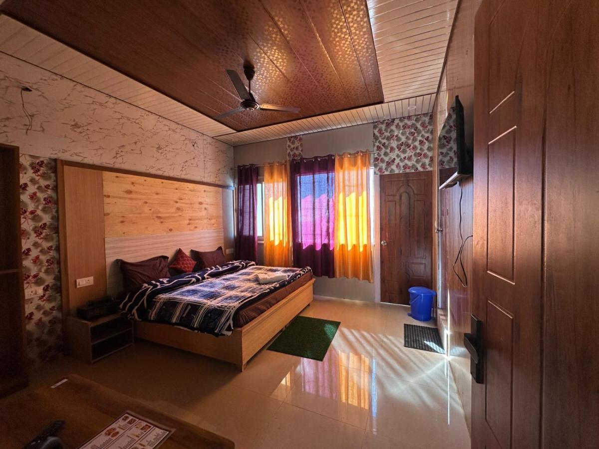 Kanatal'S Valley View Inn エクステリア 写真
